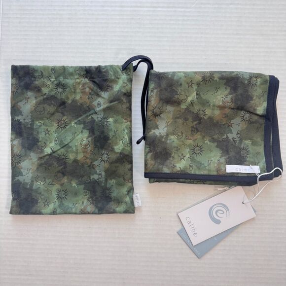 Calme Gym Towel with Bag Space Camo Star Sun Moon Boho Workout Sweat 20 x 39 NEW - Picture 1 of 6